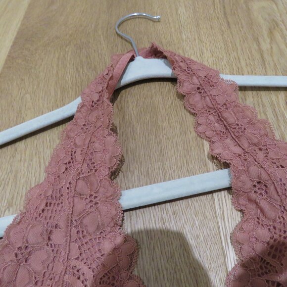 INTIMATELY FREE PEOPLE Galloon Pink Lace Halter Bralette Bra Boho - Size S - Picture 8 of 9